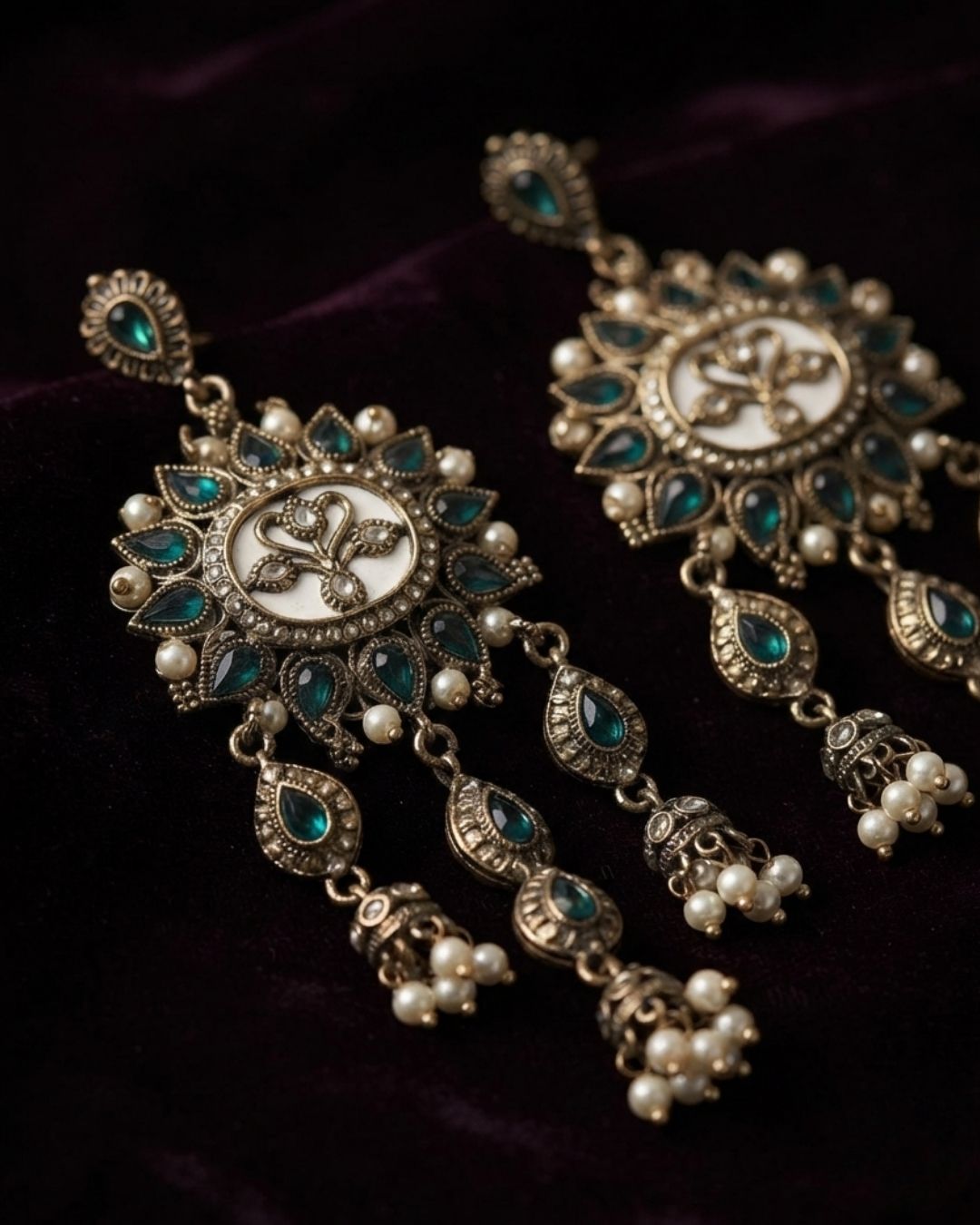 Emerald Green & Antique Gold Floral Kundan Dangler Earrings