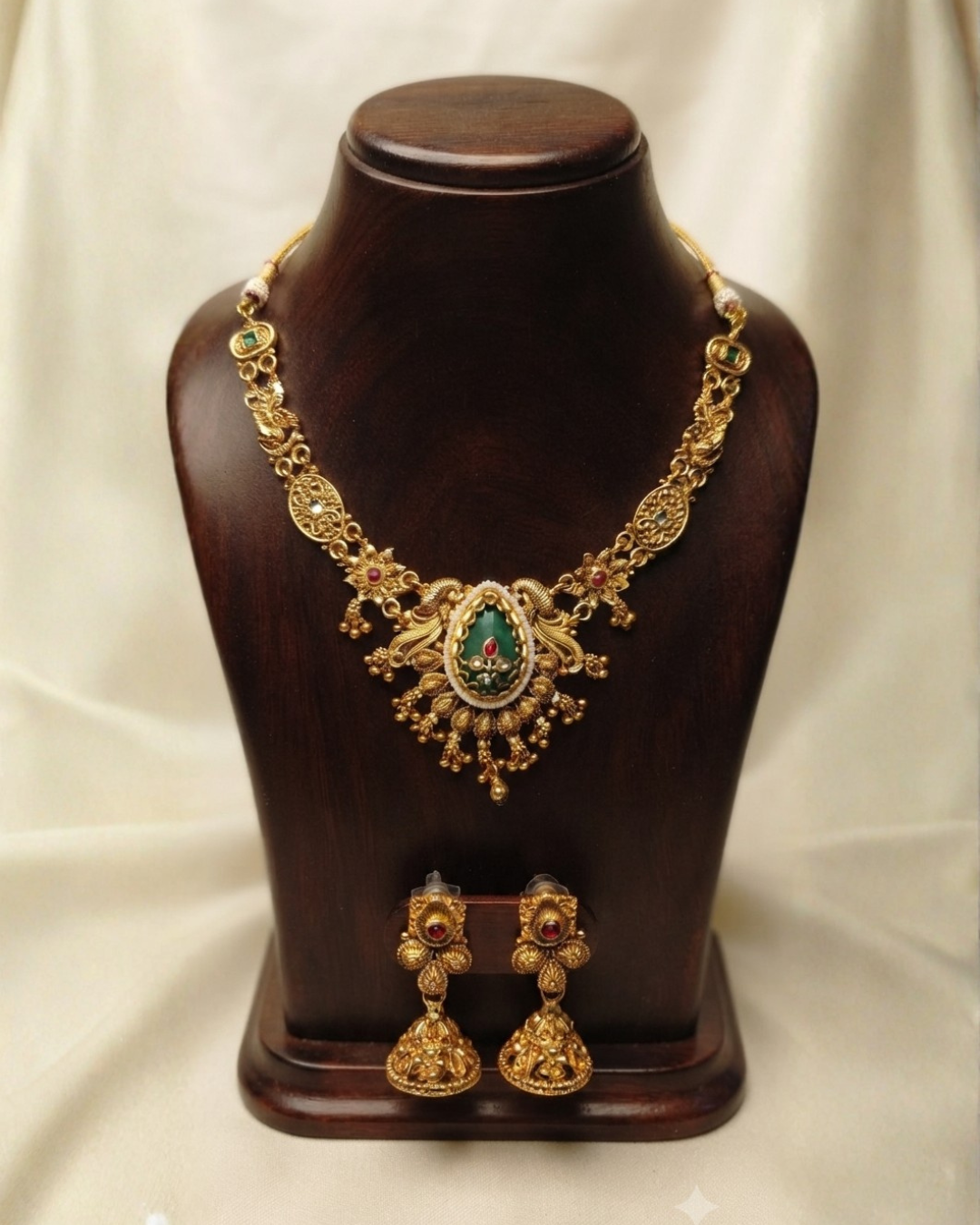 Emerald Green & Antique Gold Temple Jewellery Necklace Set
